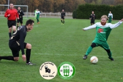 2017-11-12 Kreisoberliga DJK Sokol Ralbitz in schwarz - Hoyerswerdaer FC in grün 1:1 Foto: Werner Müller