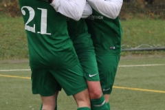 2017-11-25 Achtelpokalfinale SV Bautzen II in weiß - Hoyerswerdaer FC in grün 1:9 Foto: Werner Müller