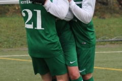 2017-11-25 Achtelpokalfinale SV Bautzen II in weiß - Hoyerswerdaer FC in grün 1:9 Foto: Werner Müller