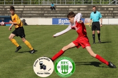 2018-04-28
 B- Junioren 
Hoyerswerdaer FC in rot 
 -
TSV  Pulsnitz 1920 in gelb
3:5 (1:4)
Foto: Werner Müller