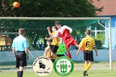 2018-04-28
 B- Junioren 
Hoyerswerdaer FC in rot 
 -
TSV  Pulsnitz 1920 in gelb
3:5 (1:4)
Foto: Werner Müller